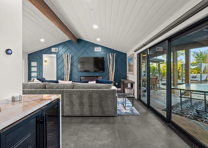 75th Place - Luxe Pool Walk To Old Town * Scottsdale
