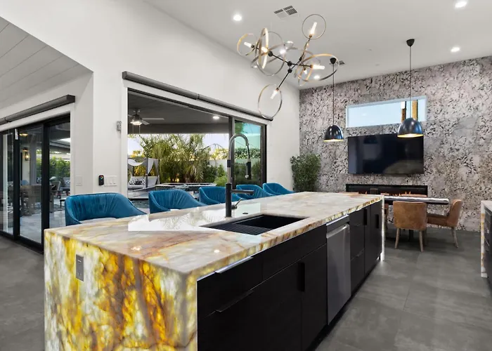 Holiday home 75th Place - Luxe Pool Walk To Old Town Scottsdale