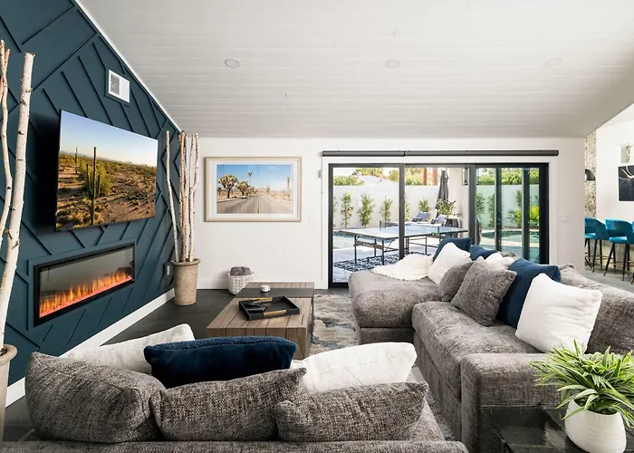 Holiday home 75th Place - Luxe Pool Walk To Old Town *